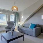 5- Sterne Duenenrast Mit Blick Ueber Den Saaler Bodden