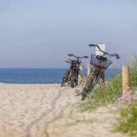 5- Sterne Duenenrast Mit Blick Ueber Den Saaler Bodden * Wustrow (Fischland)