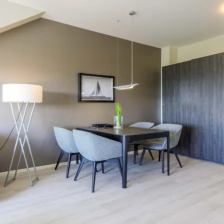 Duenenrast In Der Seefahrtschule * Wustrow (Fischland)